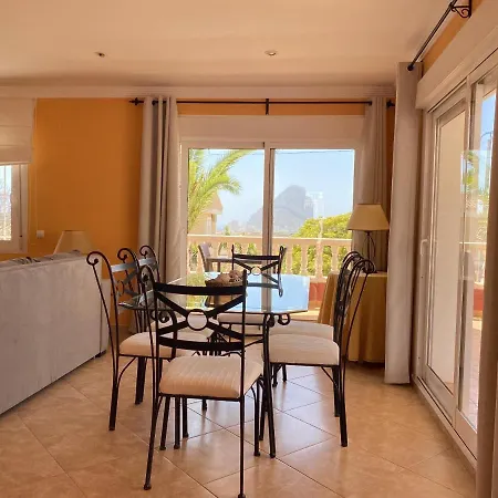Adosado Con Gran Terraza Y Bonitas Vistas * Кальпе