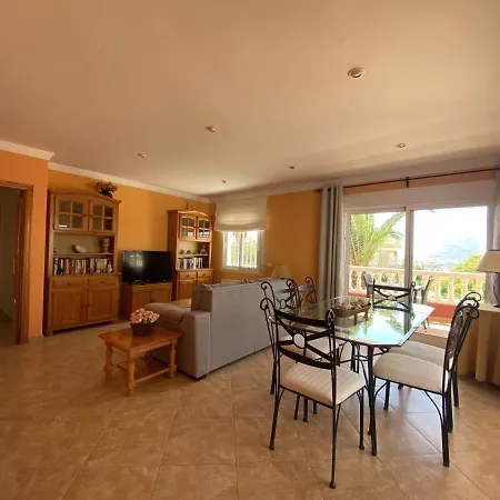 Adosado Con Gran Terraza Y Bonitas Vistas * Кальпе